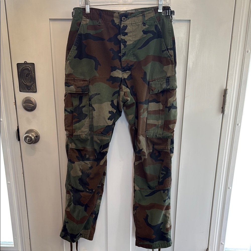 Men's 1980s Camouflage Cargo Pants